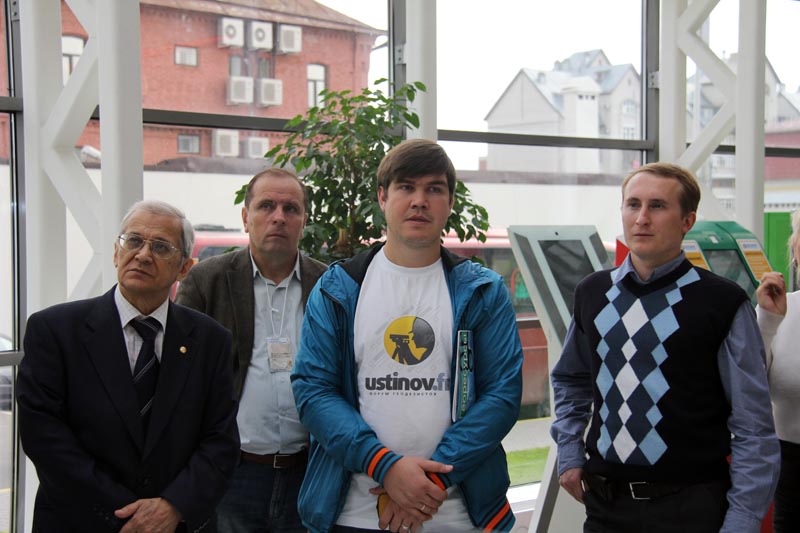Геологи и геодезисты изучают разработки ИТ-парка
