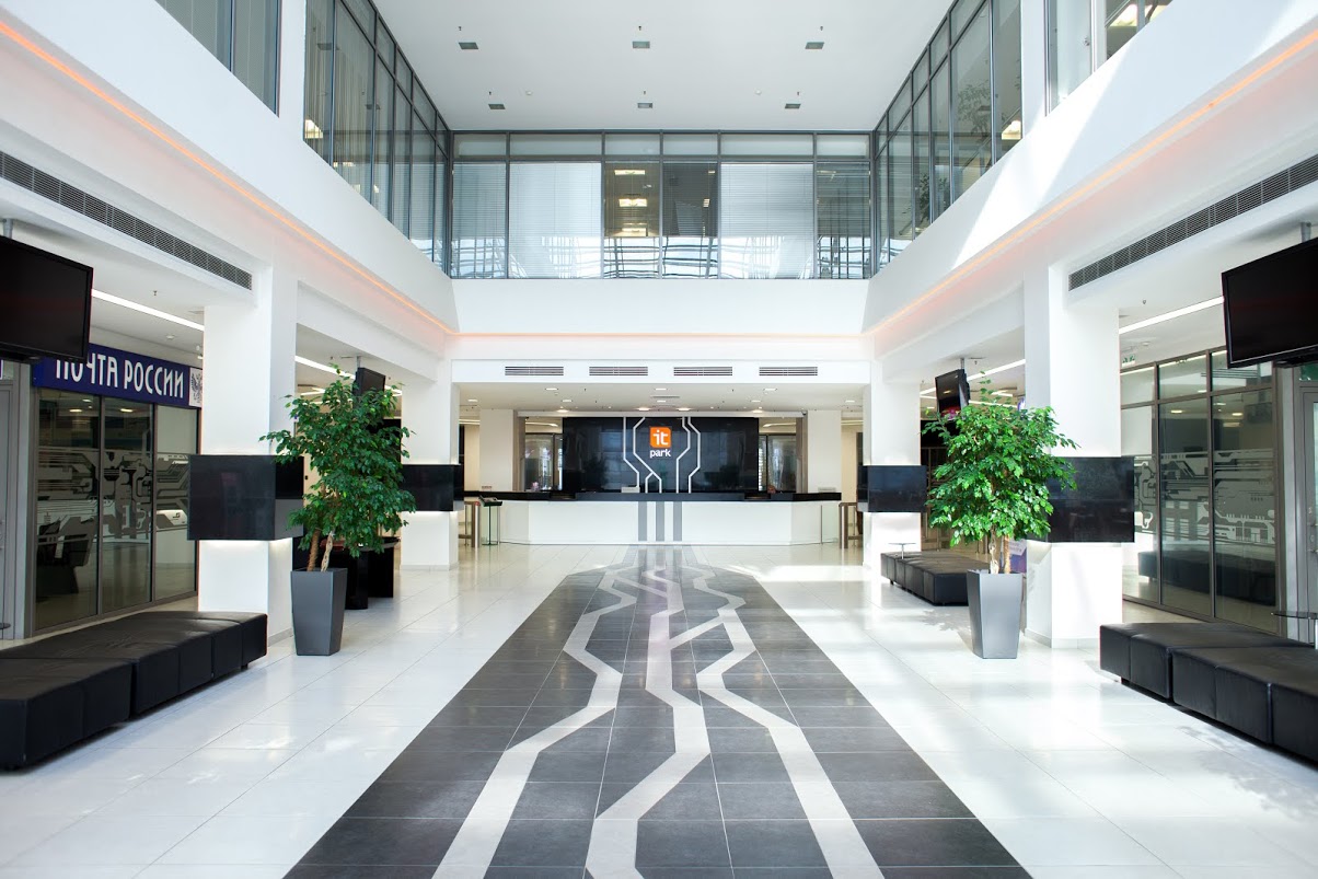 Холл Петербургская