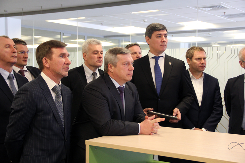 Губернатор Ростовской области Василий Голубев ознакомился с разработками Татарстана в области ИКТ