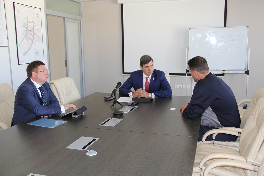 Роман Шайхутдинов встретился с первым заместителем министра связи Крыма Сергеем Доценко